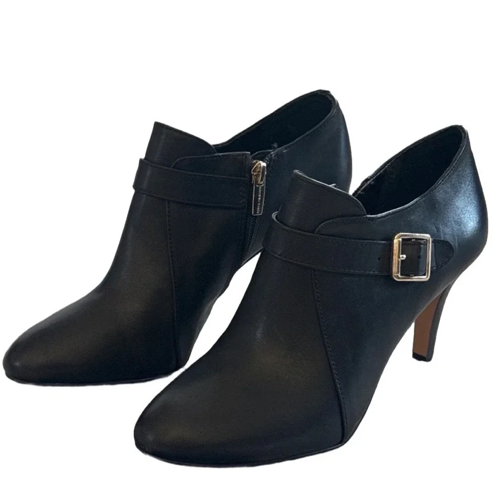 Vince Camuto Black Leather Buckle Ankle Booties Stiletto 8.5 Mob Wife Shooties